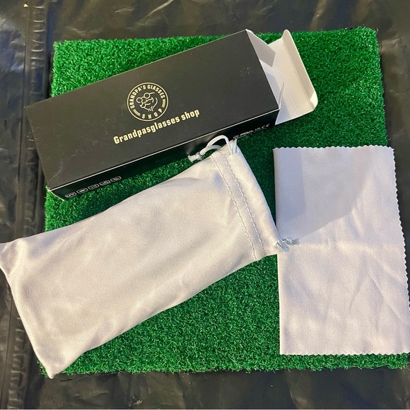 The Clear secret agent specs - Picture 6 of 8